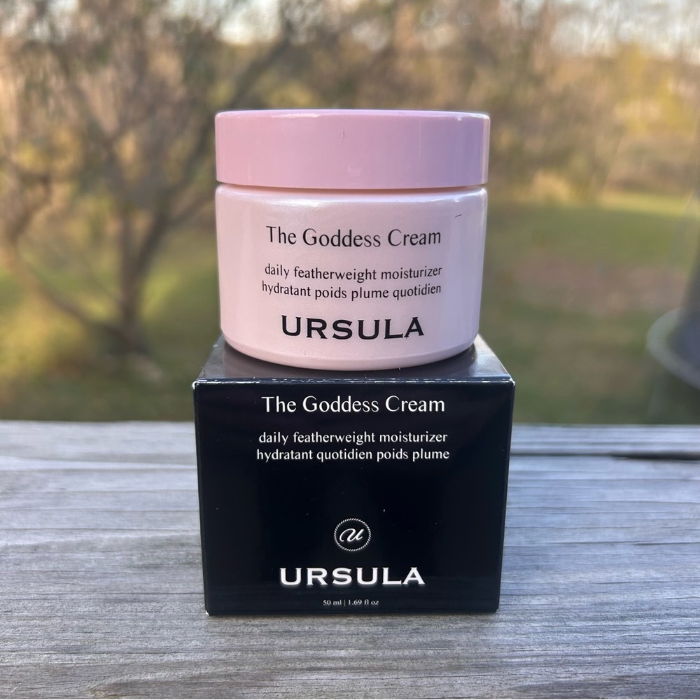 Ursula The Goddess Cream Daily Moisturizer No Parabens Sulfates Pthylates.  PC